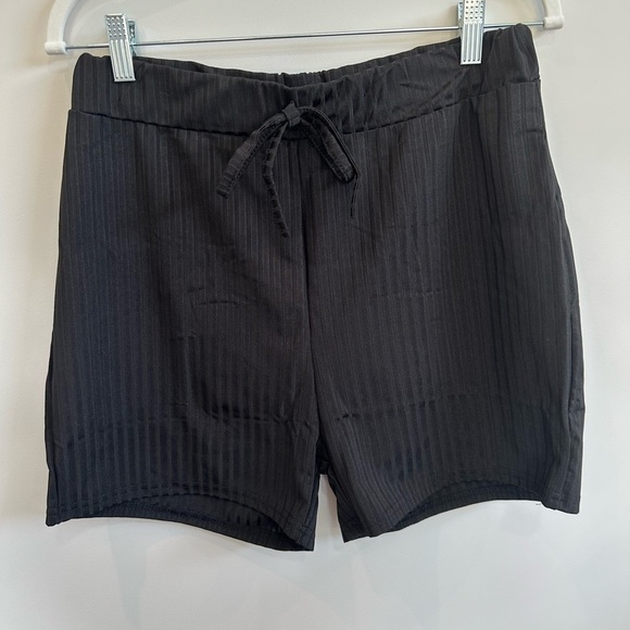 3 Piece set. Cropped tank top, shorts and sleeveless duster. New XL - Picture 6 of 16